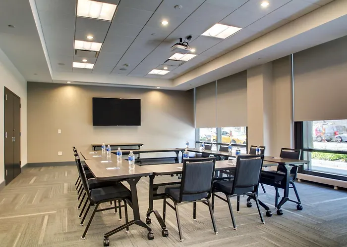 Top Hotels in Evanston, IL