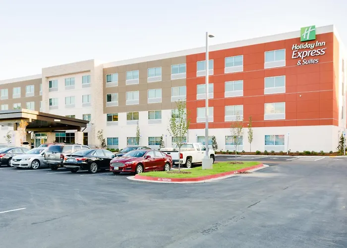 Best Hotels in Russellville for Every Traveler