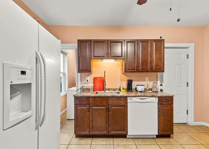 Top-Rated Hotels Near Bridgeport, West Virginia