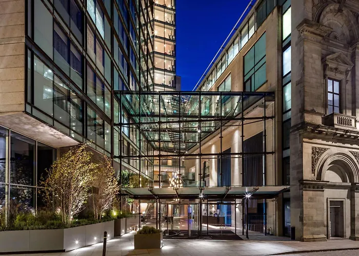 Best Hotels in Manchester with Hot Tubs